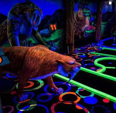 Glow Jungle Golf